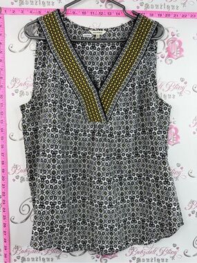 Max Studio tank top flowers Black & Yellow Patterned V-Neck Sleeveless Camisole